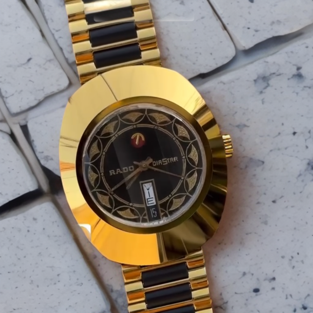 RADO SWISS 🇨🇭 Watch Side Crack and Chain