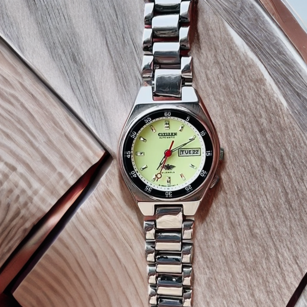 100% Original Citizen Radium Green