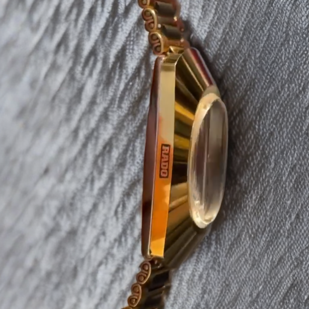 RADO SWISS 🇨🇭 Watch Side Crack and Chain